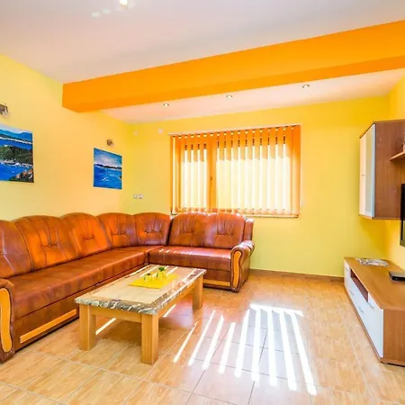 Lorena Apartment